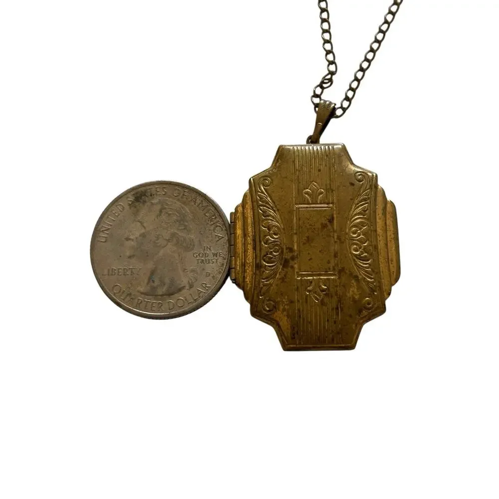 Art Deco Gold Filled Octagonal Locket 1920s w/ Original Photos 1.25 Vintage - Picture 9 of 9